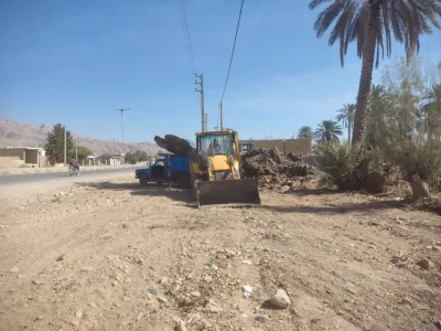 جمع آوری نخاله ها و ضایعات در کلیه معابر سطح شهر